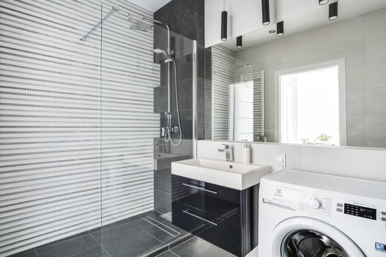 Apartament Chwaliszewo Z Balkonem - Free Parking Poznan Bagian luar foto
